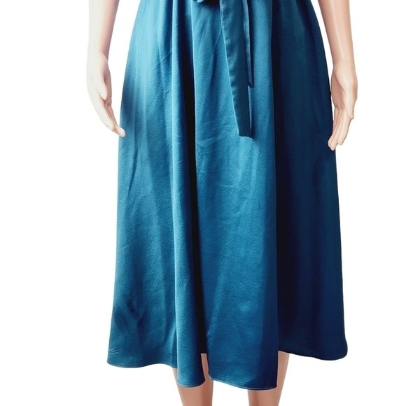 TAYLOR A-Line Sleeveless Belted Satin Dress Size: 8 - Picture 6 of 14